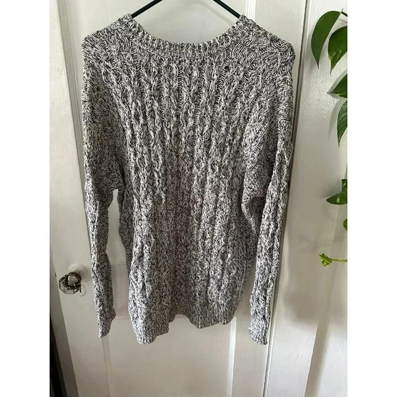 H&M women’s size small sweater - Picture 7 of 8